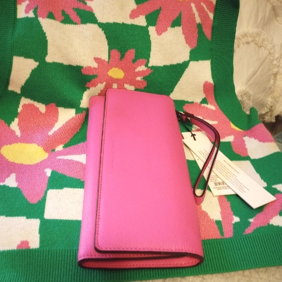 Aimee Kestenberg "Get it Together" Clutch Organizer - Picture 8 of 15